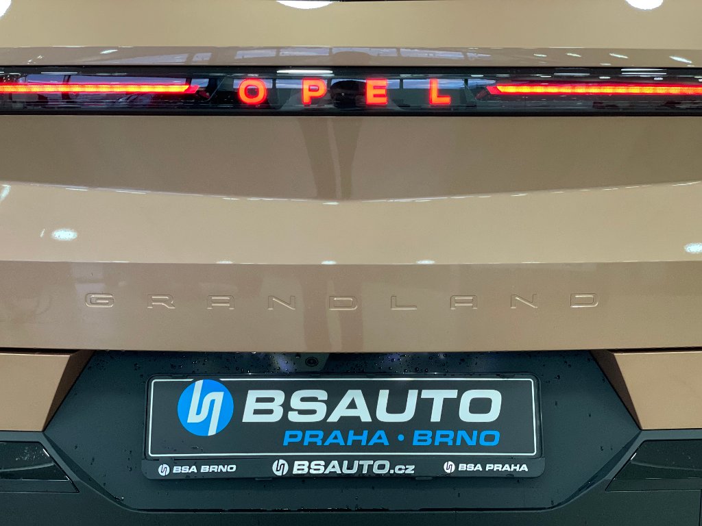 OPEL Grandland